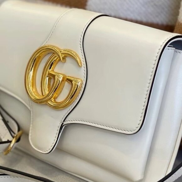 GUCCI Arli Gold Logo Cowhide Shoulder Bag Crossbody Bag - Picture 3 of 5